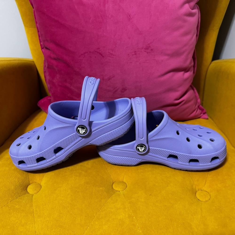 CROCS Kids Baya Clogs - Lavender - GC - Size 1 - Picture 5 of 7